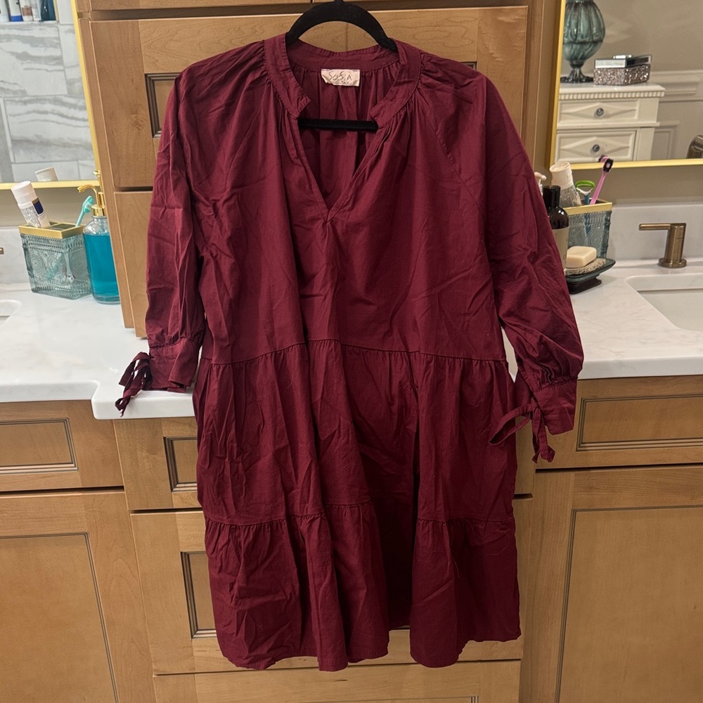 Sofia Made in Italy Burgundy Mid- Sleeve Dress